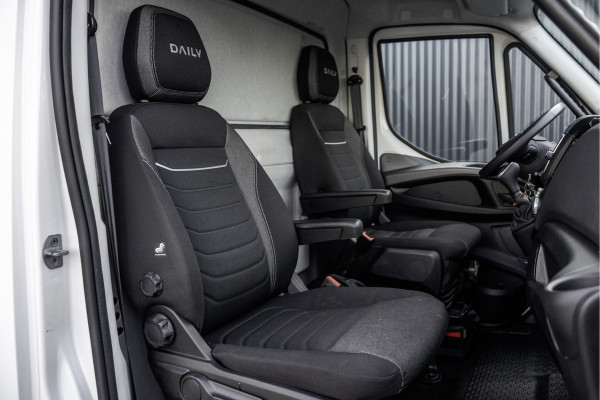 Iveco Daily 35C18 | NW Model | Bakwagen met Laadklep | Automaat | LED | Navi | 3.5T Trekhaak | Climate | Cruise | Euro 6