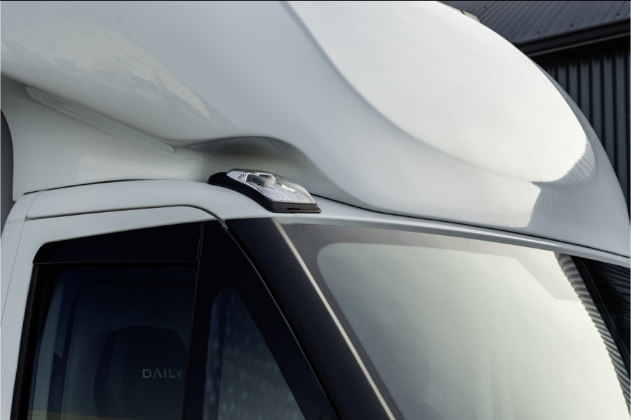 Iveco Daily 35C18 | NW Model | Bakwagen met Laadklep | Automaat | LED | Navi | 3.5T Trekhaak | Climate | Cruise | Euro 6