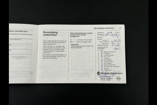 Opel Corsa Turbo 90pk 5d Innovation Bi-Xenon Camera PDC Trekhaak ECC 1/2 Leer Volledig Dealer onderhouden! laatste beurt bij 111.000km Priv.Glass