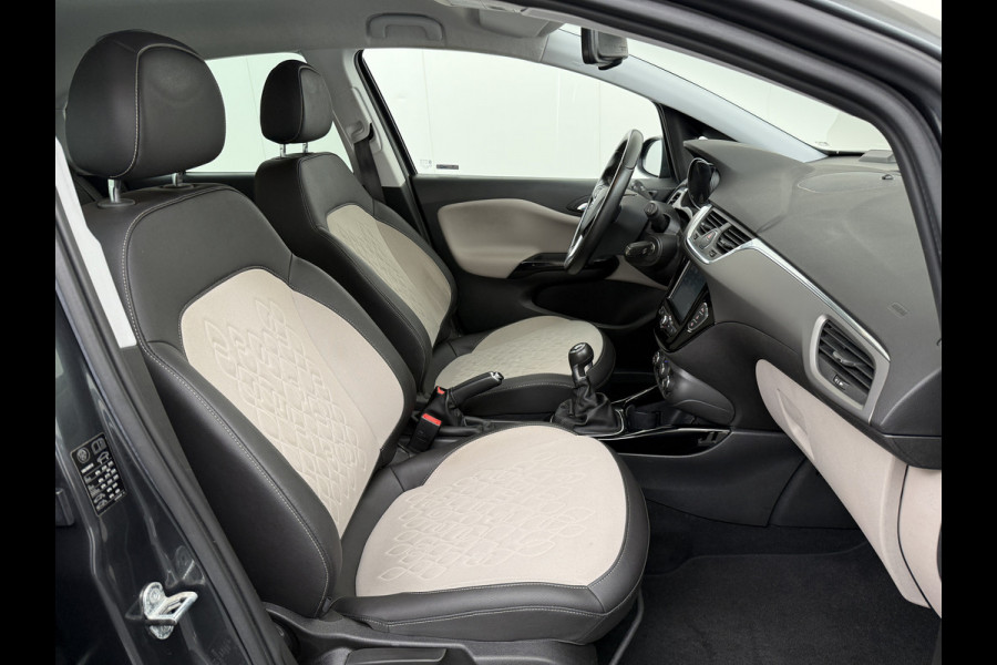 Opel Corsa Turbo 90pk 5d Innovation Bi-Xenon Camera PDC Trekhaak ECC 1/2 Leer Volledig Dealer onderhouden! laatste beurt bij 111.000km Priv.Glass