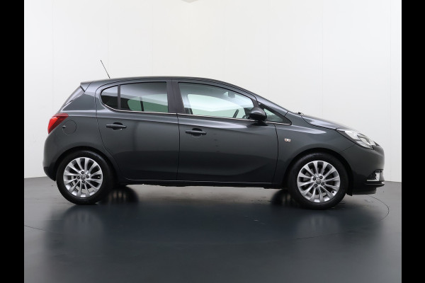 Opel Corsa Turbo 90pk 5d Innovation Bi-Xenon Camera PDC Trekhaak ECC 1/2 Leer Volledig Dealer onderhouden! laatste beurt bij 111.000km Priv.Glass