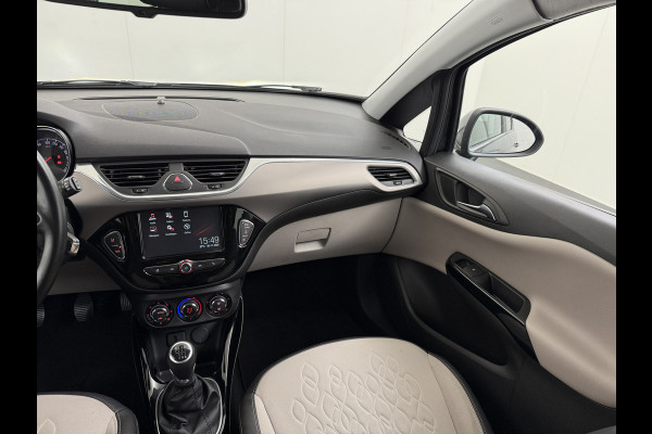 Opel Corsa Turbo 90pk 5d Innovation Bi-Xenon Camera PDC Trekhaak ECC 1/2 Leer Volledig Dealer onderhouden! laatste beurt bij 111.000km Priv.Glass