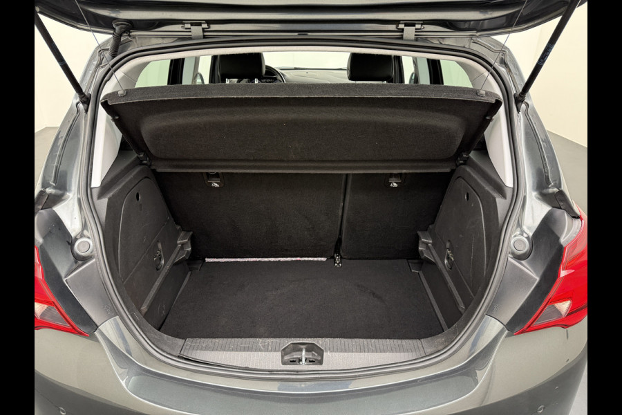 Opel Corsa Turbo 90pk 5d Innovation Bi-Xenon Camera PDC Trekhaak ECC 1/2 Leer Volledig Dealer onderhouden! laatste beurt bij 111.000km Priv.Glass