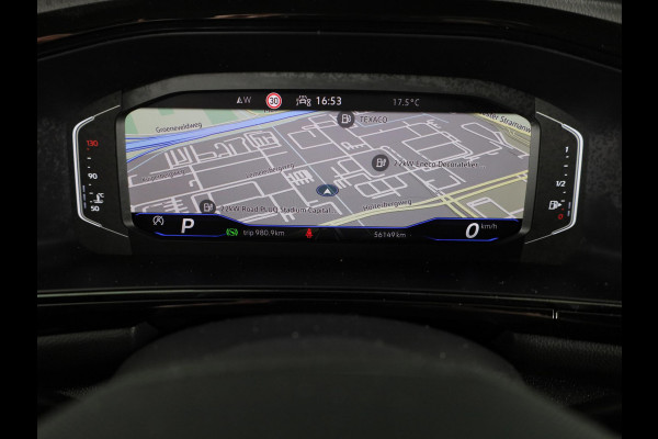 Volkswagen T-Roc 1.5 TSI R-Line Business 150 pk Automaat (DSG) | Navigatie | Panoramadak | Parkeersensoren | Achteruitrij camera | Adaptieve cruise control | Keyless | Full Led koplampen |