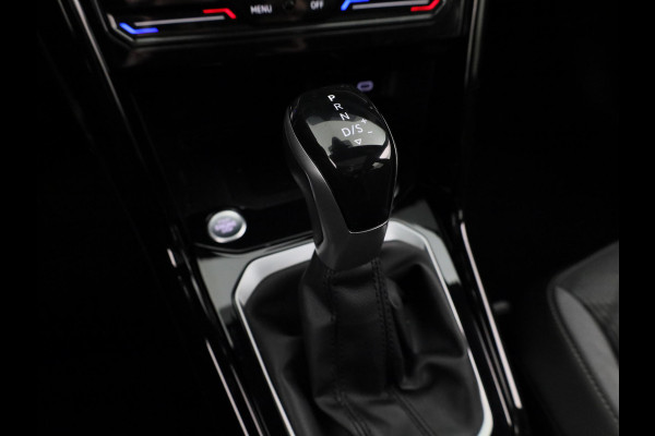 Volkswagen T-Roc 1.5 TSI R-Line Business 150 pk Automaat (DSG) | Navigatie | Panoramadak | Parkeersensoren | Achteruitrij camera | Adaptieve cruise control | Keyless | Full Led koplampen |