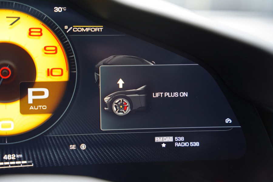 Ferrari Purosangue 6.5 V12 Full Carbon Pack Lifting Panoramadak