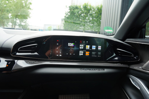 Ferrari Purosangue 6.5 V12 Full Carbon Pack Lifting Panoramadak