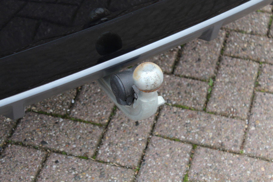 BMW iX3 High Executive 80 kWh / Trekhaak / Panoramadak / 360Camera / Head-up / 20'' / Leder / Harman Kardon / Sfeerverlichting / Dodehoek / DAB / Stuur+Stoelverwarming / ACC