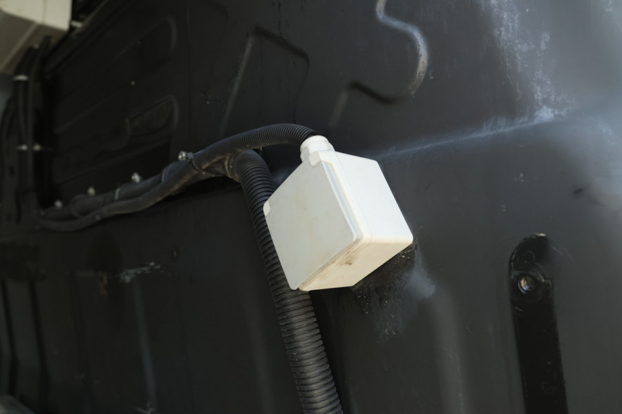 Iveco Daily 35S14V 2.3 352 H3 L-2 Navigatie, L2 H3, Trekhaak, Airco