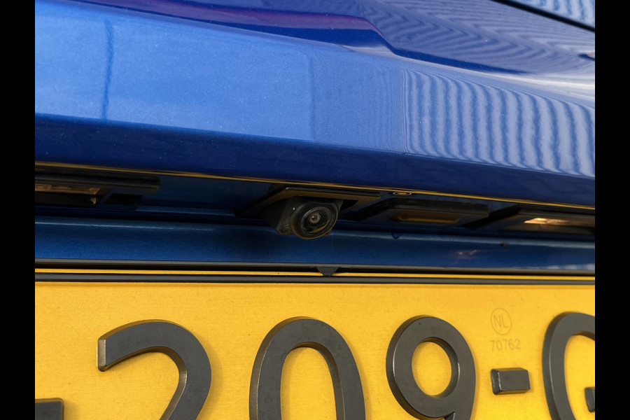 Chevrolet Camaro Convertible 6.2 V8*HEAD-UP*BOSE*CAM*MEMORY*KEYLESS*CRUISE*TEL*