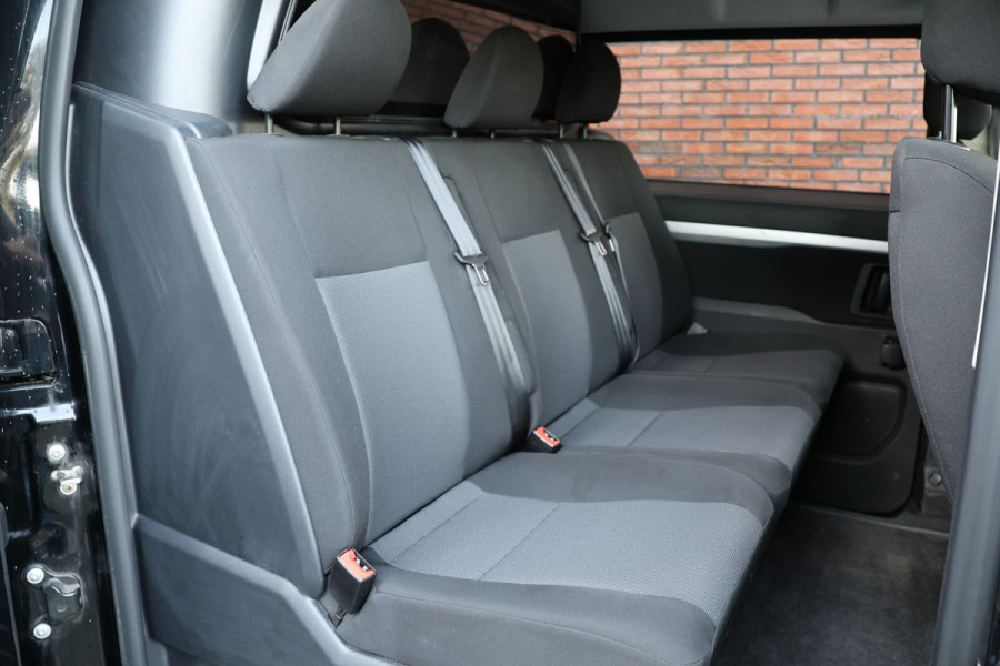 Opel Vivaro 2.0 CDTI L3H1 DC 177 PK | Head-Up | CarPlay | Camera | F1 Flippers | L+R Schuifdeur | Navigatie | Trekhaak | Climate control | 5-Zitter | Nieuwe APK | NAP Logisch | NL Auto