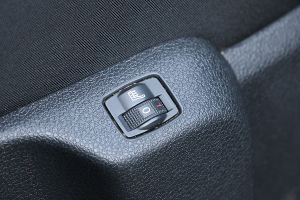 Opel Vivaro 2.0 CDTI L3H1 DC 177 PK | Head-Up | CarPlay | Camera | F1 Flippers | L+R Schuifdeur | Navigatie | Trekhaak | Climate control | 5-Zitter | Nieuwe APK | NAP Logisch | NL Auto