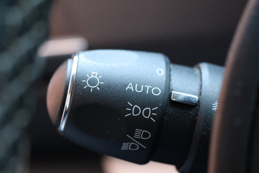 Opel Vivaro 2.0 CDTI L3H1 DC 177 PK | Head-Up | CarPlay | Camera | F1 Flippers | L+R Schuifdeur | Navigatie | Trekhaak | Climate control | 5-Zitter | Nieuwe APK | NAP Logisch | NL Auto