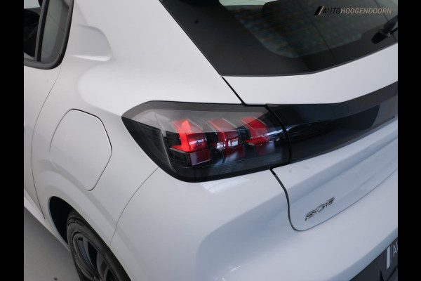 Peugeot 208 1.2 PureTech Sport (APPLE CARPLAY,LED,CAMERA,PARKEERSENSOREN,PARELMOER,LM-VELGEN,NIEUWE APK,CRUISE,TOPCONDITIE)