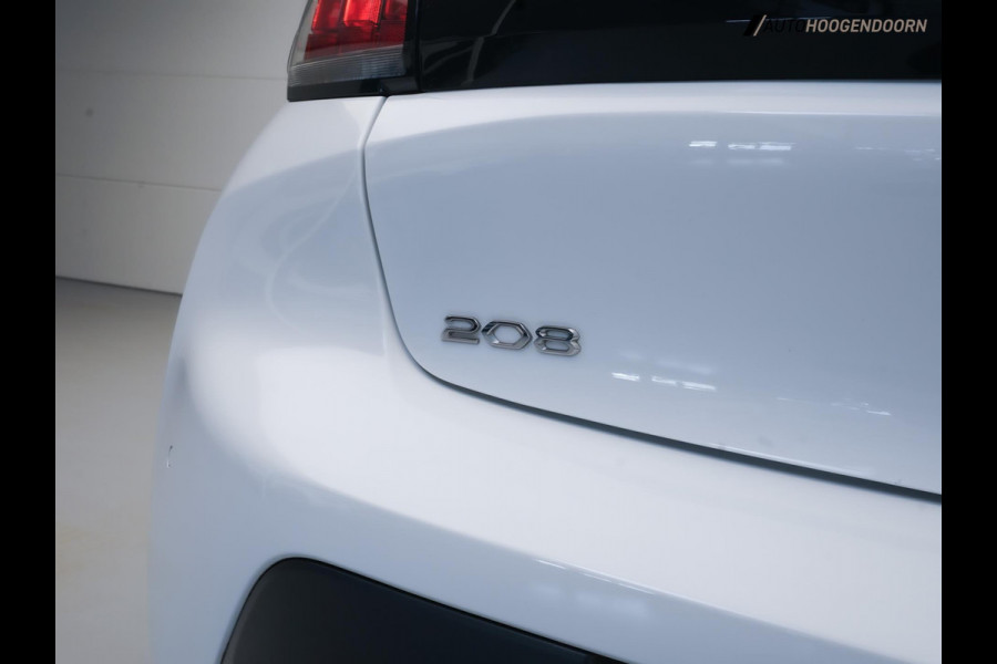 Peugeot 208 1.2 PureTech Sport (APPLE CARPLAY,LED,CAMERA,PARKEERSENSOREN,PARELMOER,LM-VELGEN,NIEUWE APK,CRUISE,TOPCONDITIE)