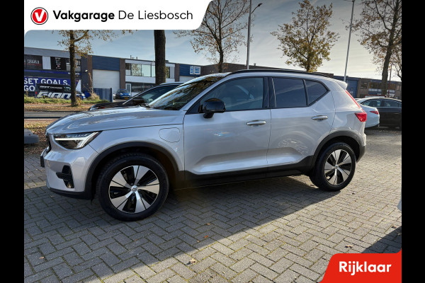 Volvo XC40 1.5 T4 Plug-in hybrid Plus Dark / Panorama-dak / Harman-Kardon / camera / stuur en stoel verwarming