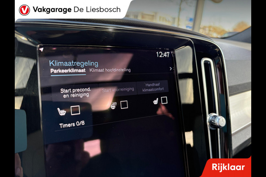 Volvo XC40 1.5 T4 Plug-in hybrid Plus Dark / Panorama-dak / Harman-Kardon / camera / stuur en stoel verwarming
