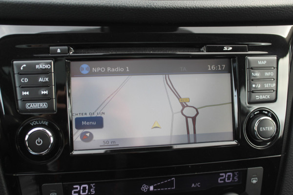 Nissan QASHQAI 1.2 N-Connecta / Trekhaak / Panoramadak / 360Camera / 18'' / Keyless / Navigatie / Getint glas / DAB / Cruise Control