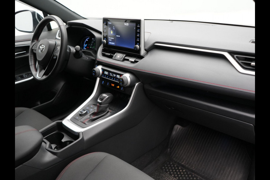 Toyota RAV4 2.5 Plug-in Hybrid AWD Dynamic 306pk Dealer O.H PHEV | Adaptive Cruise | Trekhaak | Sportstoelen Verwarmd | Camera | Apple Carplay | 18"L.M | Keyless | Stuurverwarming | Navigatie |