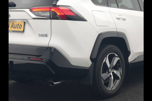 Toyota RAV4 2.5 Plug-in Hybrid AWD Dynamic 306pk Dealer O.H PHEV | Adaptive Cruise | Trekhaak | Sportstoelen Verwarmd | Camera | Apple Carplay | 18"L.M | Keyless | Stuurverwarming | Navigatie |