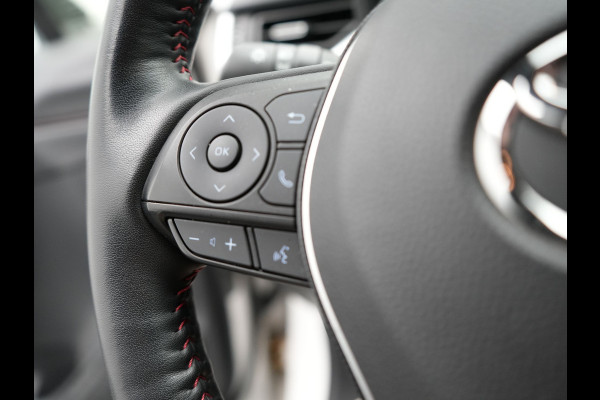 Toyota RAV4 2.5 Plug-in Hybrid AWD Dynamic 306pk Dealer O.H PHEV | Adaptive Cruise | Trekhaak | Sportstoelen Verwarmd | Camera | Apple Carplay | 18"L.M | Keyless | Stuurverwarming | Navigatie |