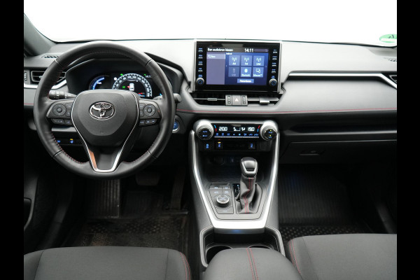 Toyota RAV4 2.5 Plug-in Hybrid AWD Dynamic 306pk Dealer O.H PHEV | Adaptive Cruise | Trekhaak | Sportstoelen Verwarmd | Camera | Apple Carplay | 18"L.M | Keyless | Stuurverwarming | Navigatie |