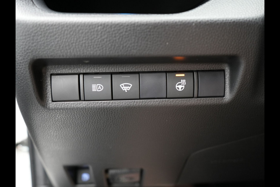 Toyota RAV4 2.5 Plug-in Hybrid AWD Dynamic 306pk Dealer O.H PHEV | Adaptive Cruise | Trekhaak | Sportstoelen Verwarmd | Camera | Apple Carplay | 18"L.M | Keyless | Stuurverwarming | Navigatie |