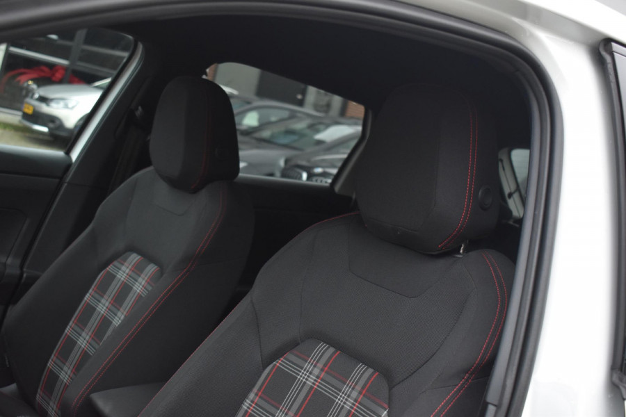 Volkswagen Polo 2.0 TSI GTI Cruise ACC Stoelvw Navi