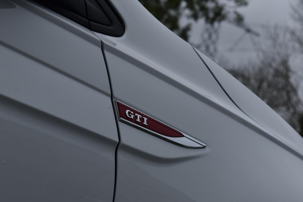 Volkswagen Polo 2.0 TSI GTI Cruise ACC Stoelvw Navi