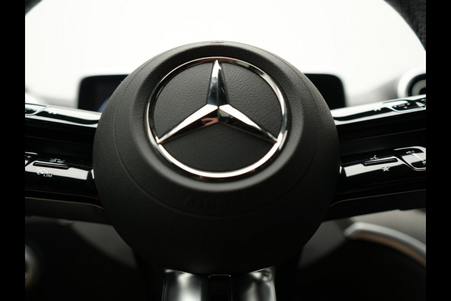 Mercedes-Benz C-Klasse Estate 300 e AMG Line Plug In Hybrid 313pk Dealer O.H PHEV | Trekhaak af Fabriek | Adaptive Cruise | 360 Camera | Digital LED | Burmester Soundsystem | Alcantara Sportstoelen Verwarmd | Sfeerverlichting | Keyless |