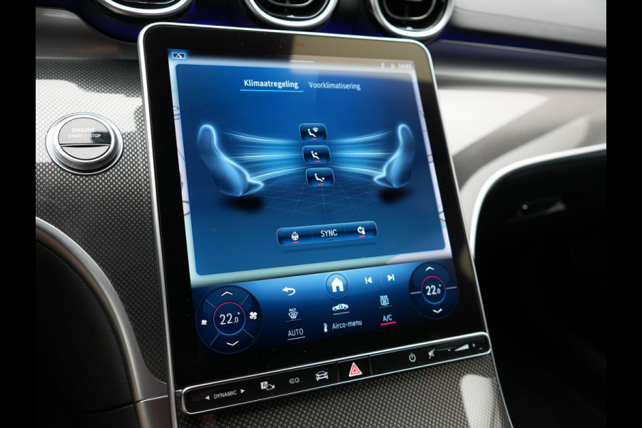 Mercedes-Benz C-Klasse Estate 300 e AMG Line Plug In Hybrid 313pk Dealer O.H PHEV | Trekhaak af Fabriek | Adaptive Cruise | 360 Camera | Digital LED | Burmester Soundsystem | Alcantara Sportstoelen Verwarmd | Sfeerverlichting | Keyless |