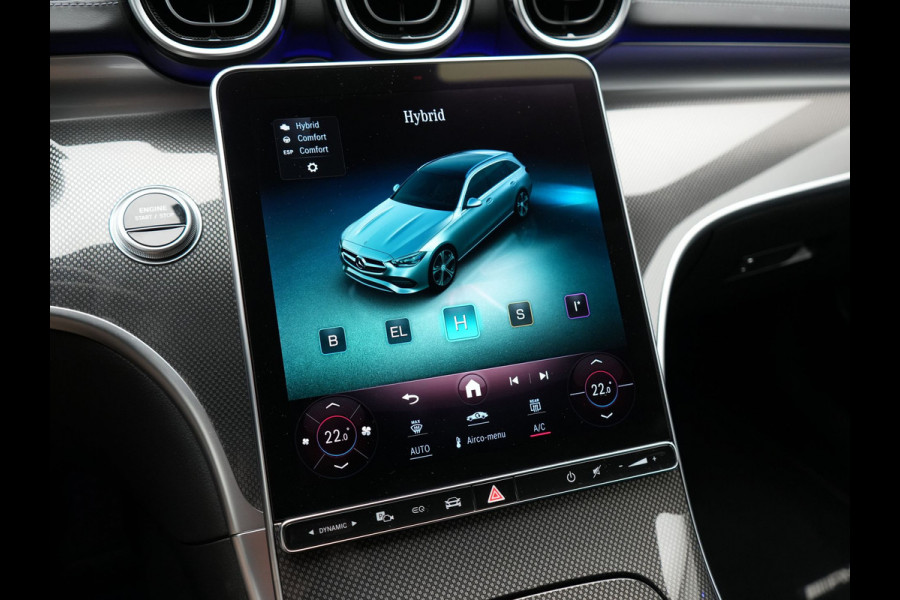 Mercedes-Benz C-Klasse Estate 300 e AMG Line Plug In Hybrid 313pk Dealer O.H PHEV | Trekhaak af Fabriek | Adaptive Cruise | 360 Camera | Digital LED | Burmester Soundsystem | Alcantara Sportstoelen Verwarmd | Sfeerverlichting | Keyless |