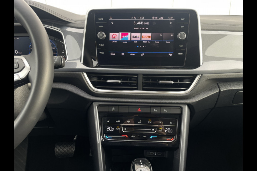 Volkswagen T-Roc 1.5 TSI Style | LED | Camera | Carplay | Climate