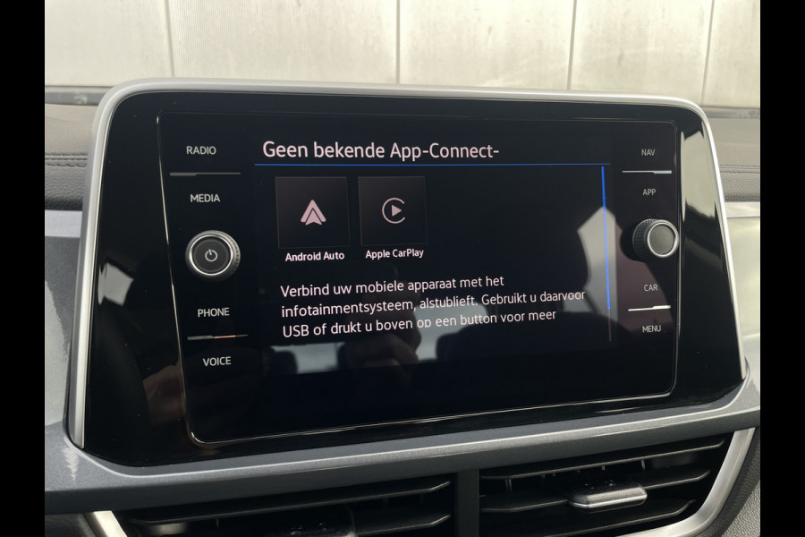 Volkswagen T-Roc 1.5 TSI Style | LED | Camera | Carplay | Climate