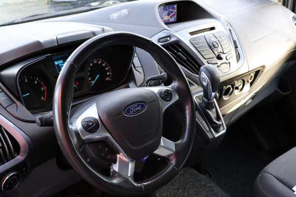 Ford Transit Custom 290 2.0 TDCI 170 PK L2H1 Limited | Standkachel | Navigatie | Stoelverwarming | Camera | Cruise control | Trekhaak | NAP Logisch | Dakdragers | Airco | 3-Zitter