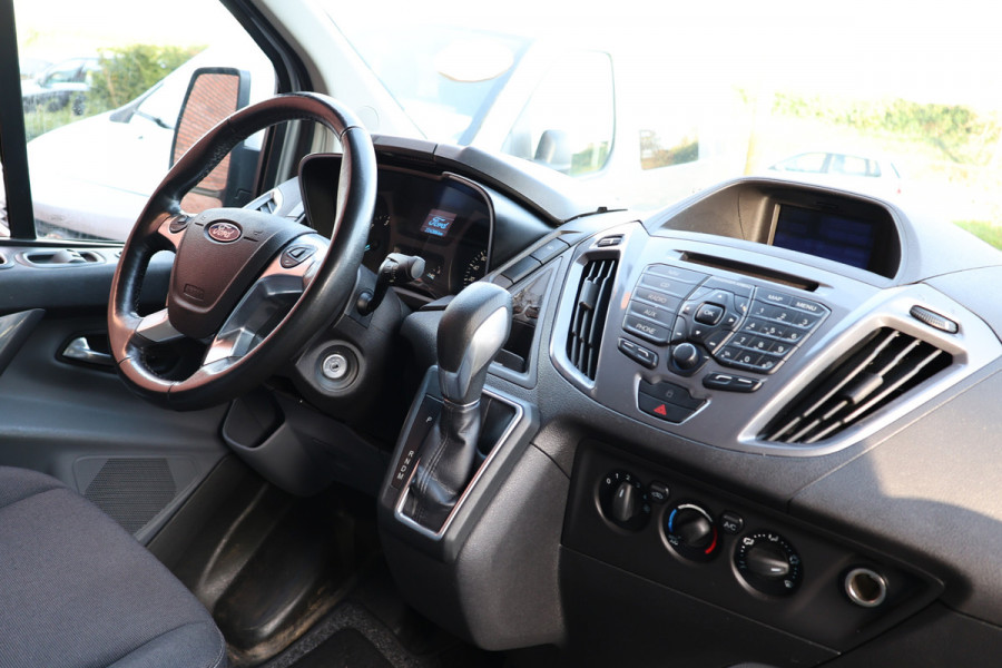 Ford Transit Custom 290 2.0 TDCI 170 PK L2H1 Limited | Standkachel | Navigatie | Stoelverwarming | Camera | Cruise control | Trekhaak | NAP Logisch | Dakdragers | Airco | 3-Zitter