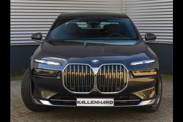 BMW i7 xDrive60 - Bowers & Wilkins - Automatische Deuren - Stoelventilatie + Massage