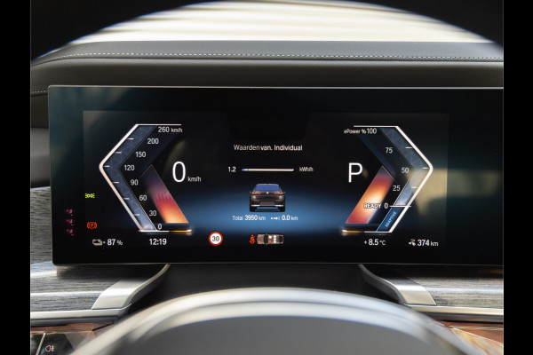 BMW i7 xDrive60 - Bowers & Wilkins - Automatische Deuren - Stoelventilatie + Massage