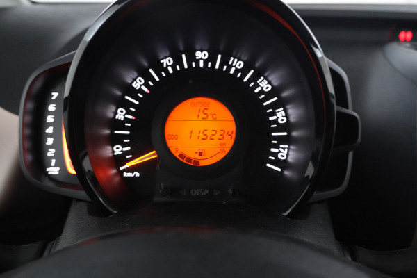 Citroën C1 1.0 VTi Elle Apple Carplay / Parkeer camera / 5 deurs!