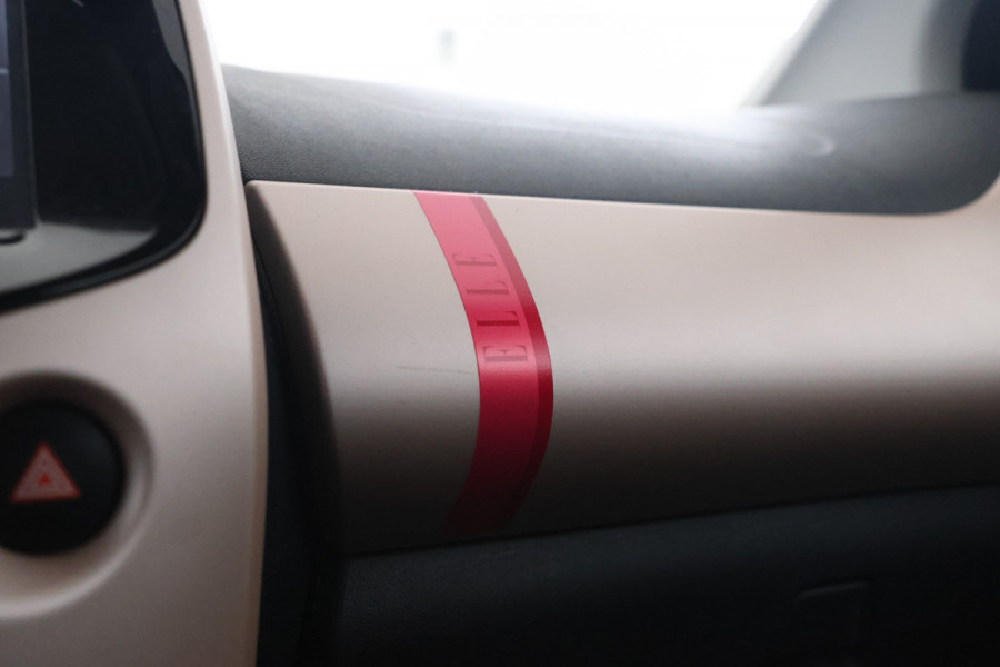 Citroën C1 1.0 VTi Elle Apple Carplay / Parkeer camera / 5 deurs!