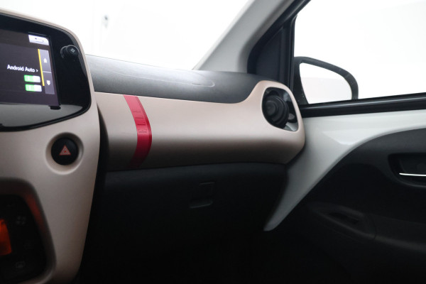 Citroën C1 1.0 VTi Elle Apple Carplay / Parkeer camera / 5 deurs!