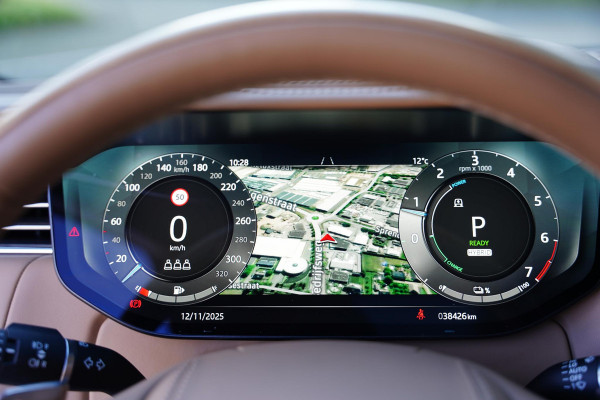 Land Rover Range Rover P 550 E SV Sunset Gold / Leather SV Beige Brown