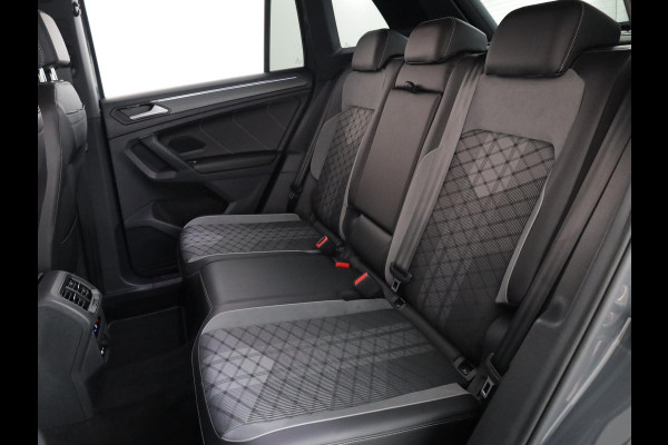 Volkswagen Tiguan 1.5 TSI R-Line Business 150pk DSG| Navi| 19'LM-velgen| Camera|Digital display
