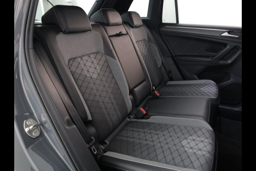 Volkswagen Tiguan 1.5 TSI R-Line Business 150pk DSG| Navi| 19'LM-velgen| Camera|Digital display