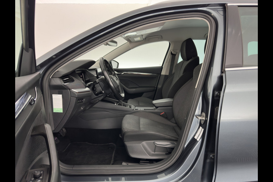 Škoda Octavia Combi 1.5 TSI First Edition (INCL.BTW) *FULL-LED | DIGI-COCKPIT | ADAPTIVE-CRUISE | LANE-ASSIST | HEATED-COMFORTSEATS | KEYLESS | AMBIENT-LIGHT | DAB+ | PRIVACY-GLASS | NAVI-FULLMAP | 18''ALU | TOWBAR*