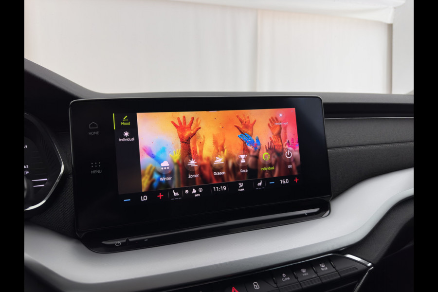 Škoda Octavia Combi 1.5 TSI First Edition (INCL.BTW) *FULL-LED | DIGI-COCKPIT | ADAPTIVE-CRUISE | LANE-ASSIST | HEATED-COMFORTSEATS | KEYLESS | AMBIENT-LIGHT | DAB+ | PRIVACY-GLASS | NAVI-FULLMAP | 18''ALU | TOWBAR*