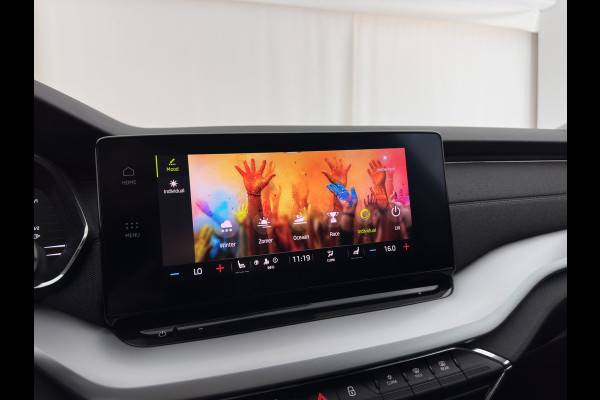 Škoda Octavia Combi 1.5 TSI First Edition (INCL.BTW) *FULL-LED | DIGI-COCKPIT | ADAPTIVE-CRUISE | LANE-ASSIST | HEATED-COMFORTSEATS | KEYLESS | AMBIENT-LIGHT | DAB+ | PRIVACY-GLASS | NAVI-FULLMAP | 18''ALU | TOWBAR*