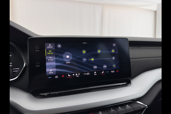 Škoda Octavia Combi 1.5 TSI First Edition (INCL.BTW) *FULL-LED | DIGI-COCKPIT | ADAPTIVE-CRUISE | LANE-ASSIST | HEATED-COMFORTSEATS | KEYLESS | AMBIENT-LIGHT | DAB+ | PRIVACY-GLASS | NAVI-FULLMAP | 18''ALU | TOWBAR*