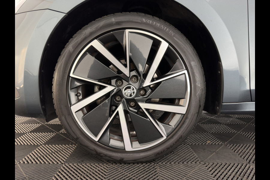 Škoda Octavia Combi 1.5 TSI First Edition (INCL.BTW) *FULL-LED | DIGI-COCKPIT | ADAPTIVE-CRUISE | LANE-ASSIST | HEATED-COMFORTSEATS | KEYLESS | AMBIENT-LIGHT | DAB+ | PRIVACY-GLASS | NAVI-FULLMAP | 18''ALU | TOWBAR*