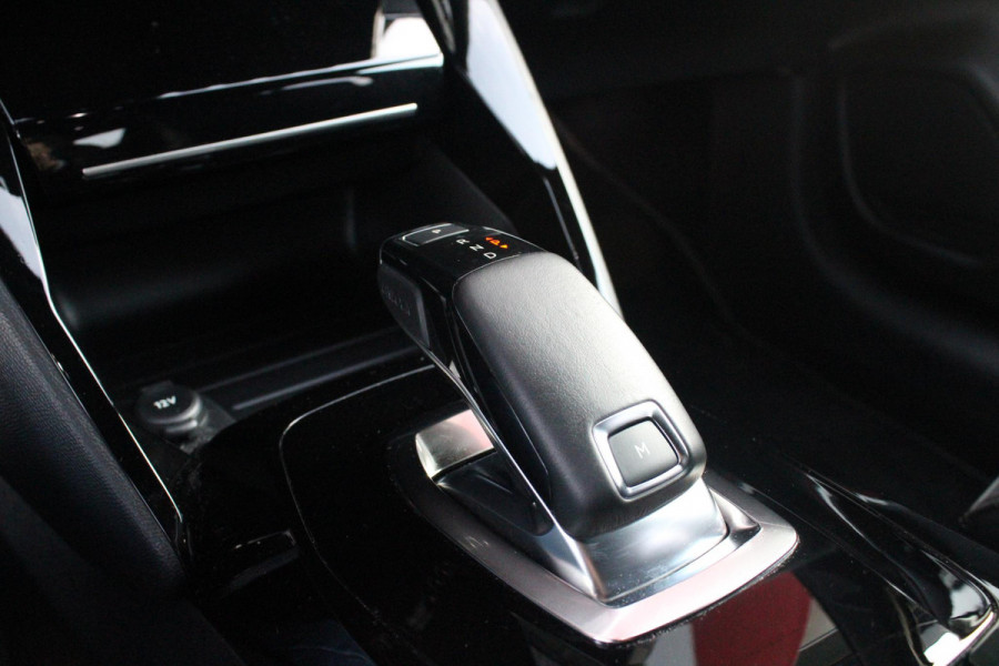 Peugeot 208 1.2 130PK AUTOMAAT GT PACK | BLACK PACK | PANORAMA DAK | ALCANTARA BEKLEDING | ACHTERUITRIJ CAMERA | ADAPTIVE CRUISE CONTROL | FULL LED KOPLAMPEN | 3-D INSTRUMENTENPANEEL | STOEL VERWARMING | 17" LICHTMETALEN VELGEN | ALL SEASON BANDEN | DODEHOEK DETECTIE | NAVIGATIE | APPLE CARPLAY/ANDROID AUTO | DAB+ RADIO |